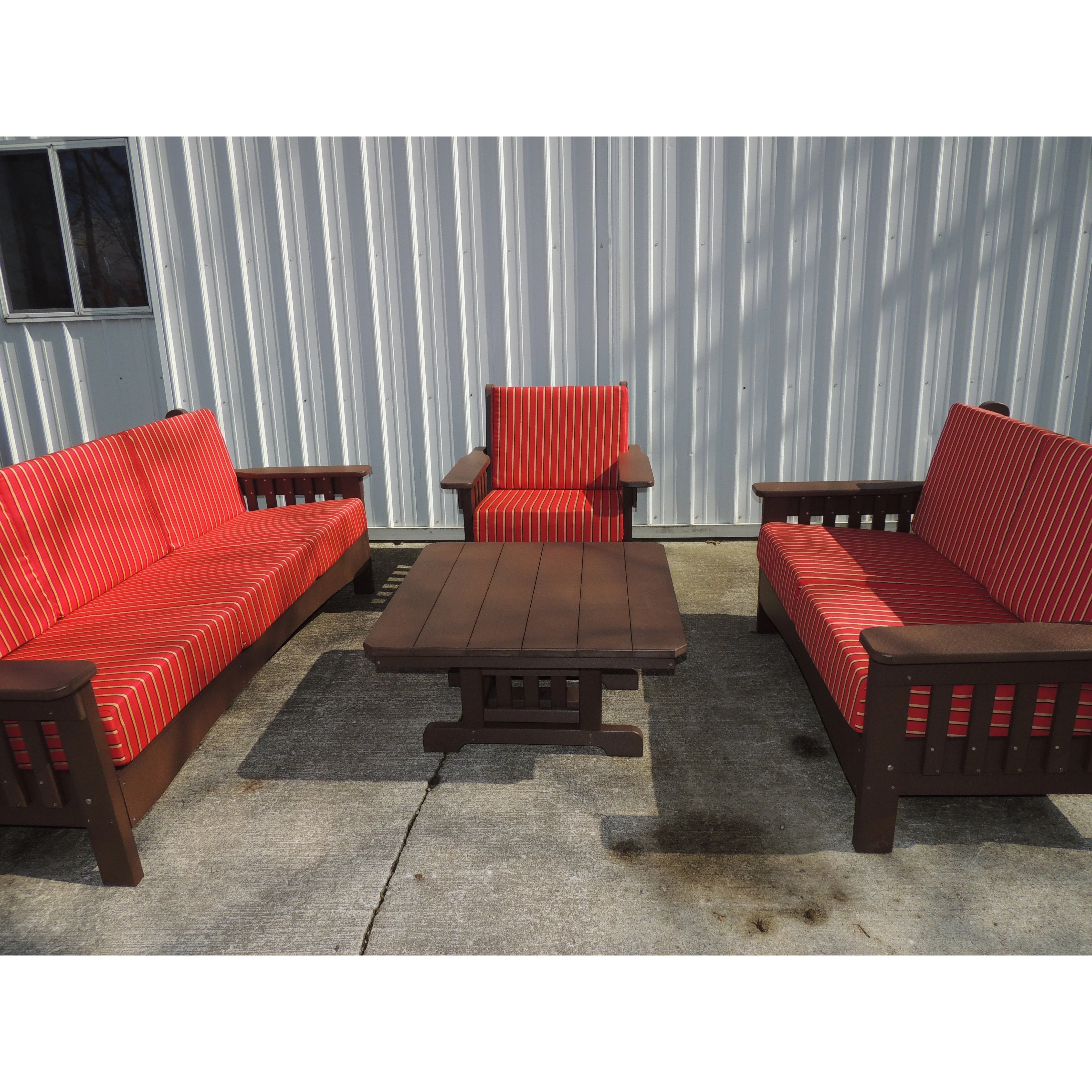 QW Amish Mission Patio Coffee Table - Image 3
