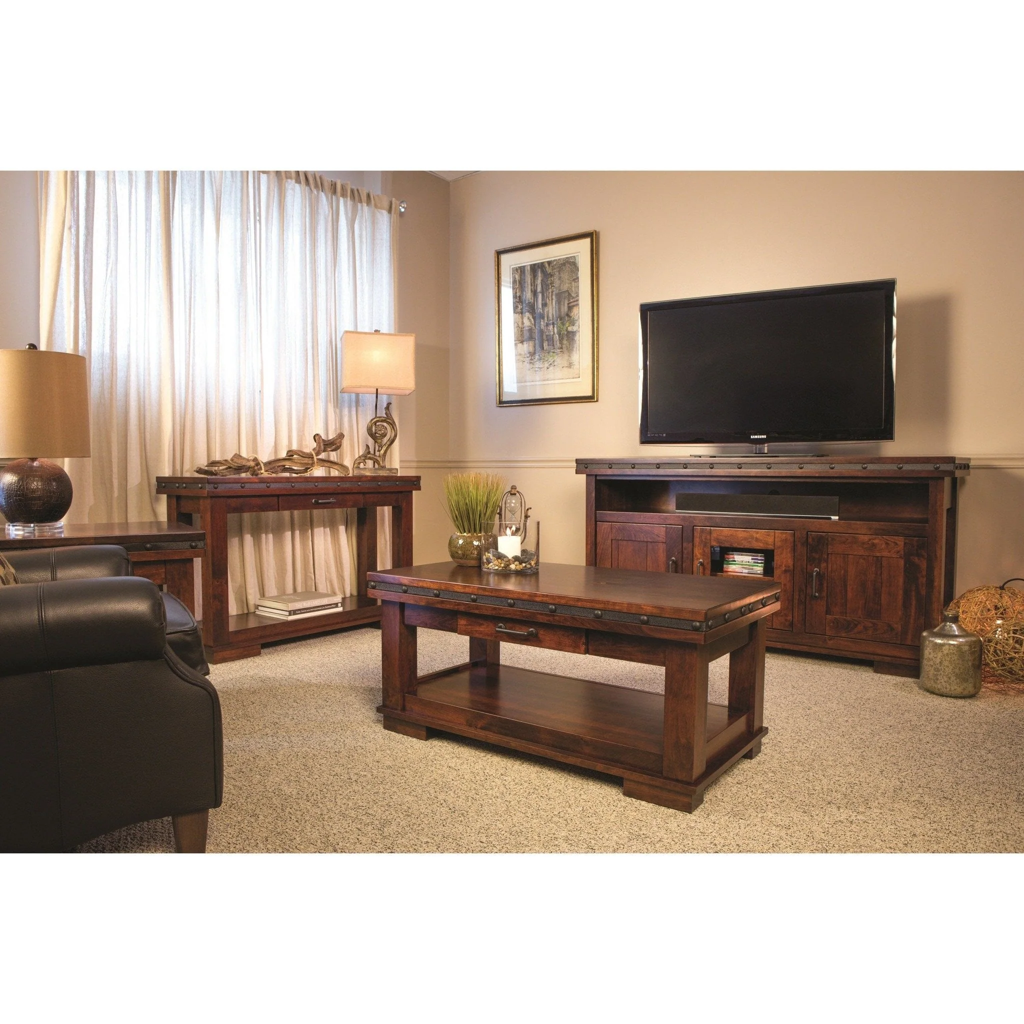 QW Amish Pasadena Coffee Table - Image 4