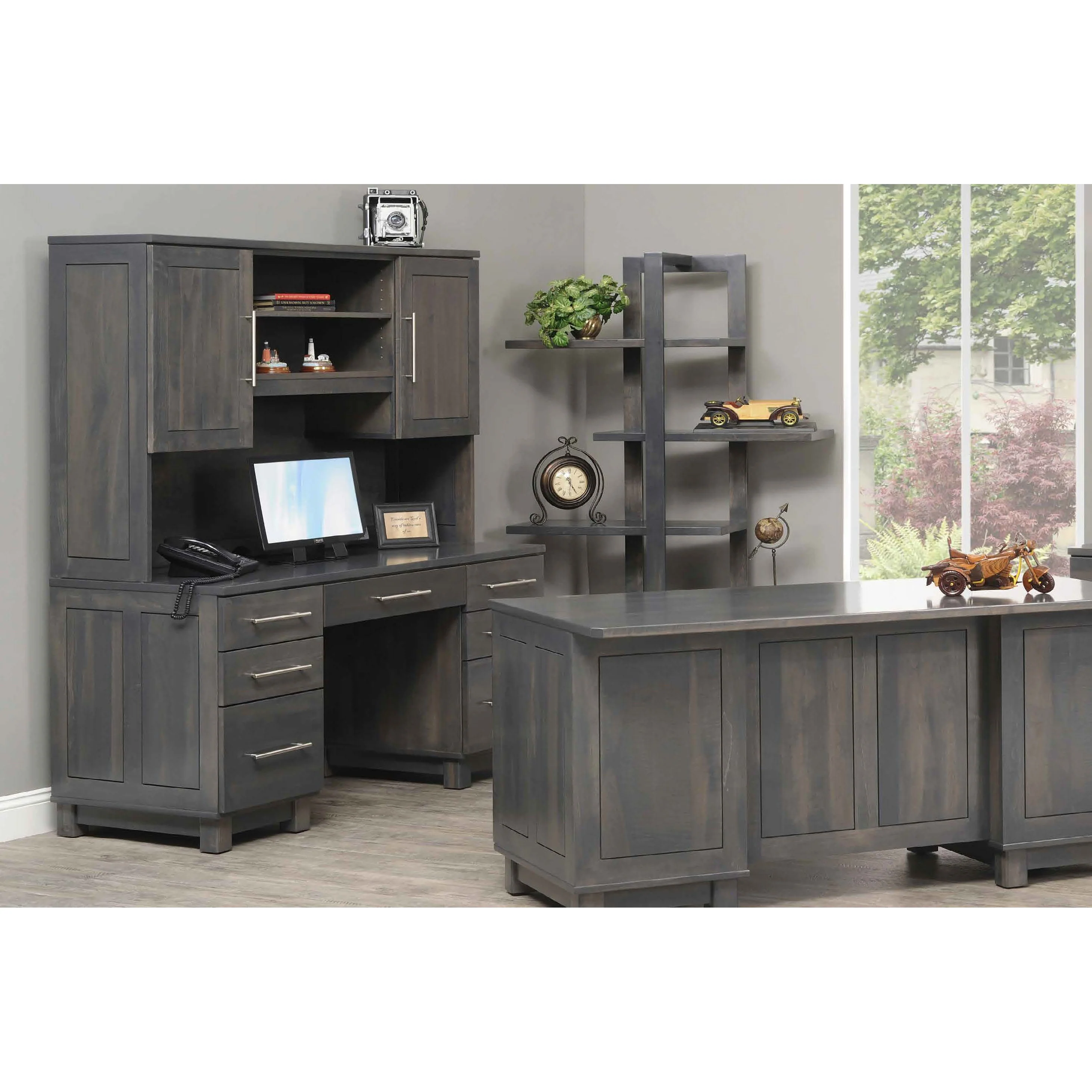 QW Amish Urban Office Executive Desk - Image 4